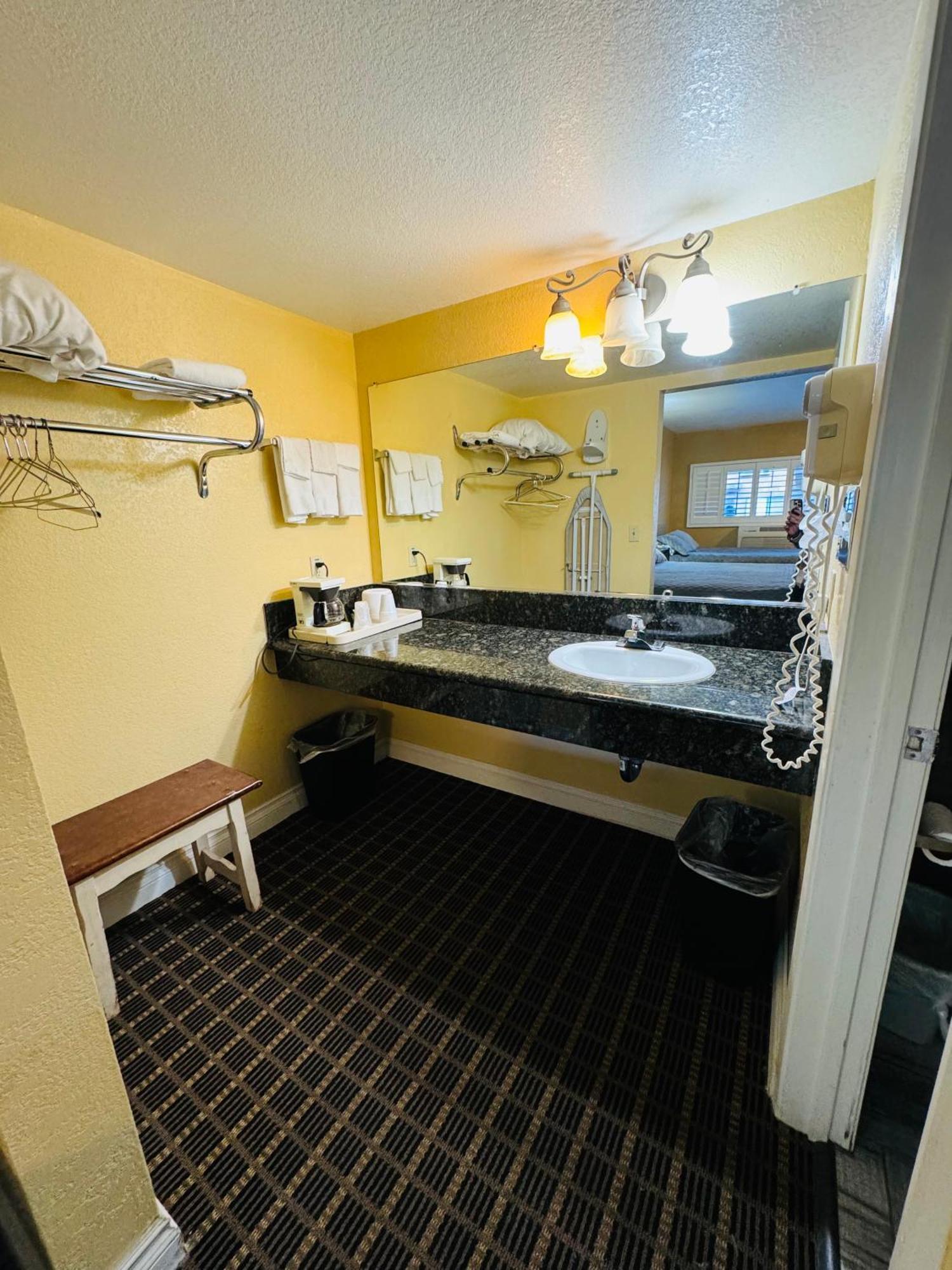 Mount Whitney Motel Lone Pine Εξωτερικό φωτογραφία
